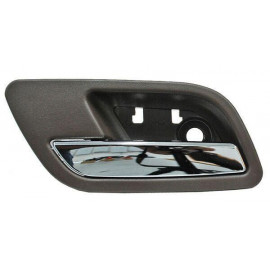 Manija int chev pu ltz/ slt/ sub/ avalan/ tahoe/ yukon/ denali 07-14 cafe/ cromo tras plastico izq