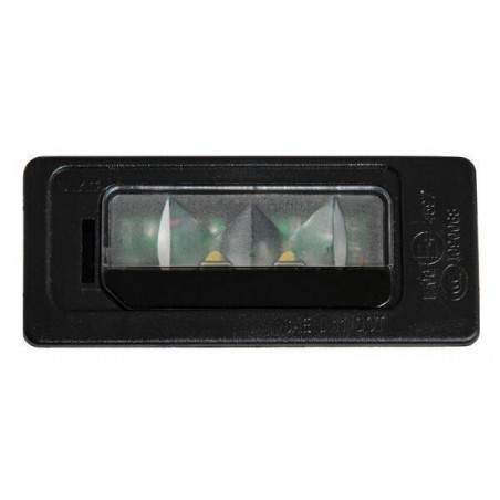 Luz de placa jetta bicentenario 15-17/ vento 16-20/ tiguan 12-17/ passat 14-15/ caddy 16-17 leds tyc t155